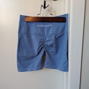 Alphalete 4.5" shorts - washed denim